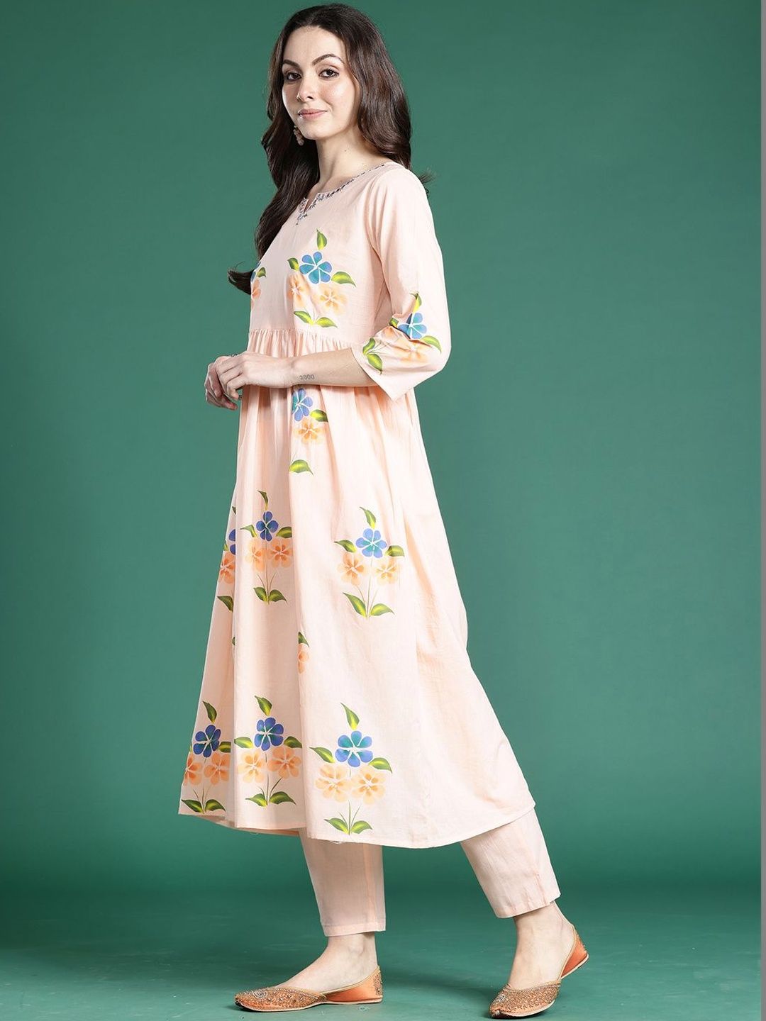 Floral Printed Empire Thread Work Pure Cotton Kurta with Trousers & With Dupatta