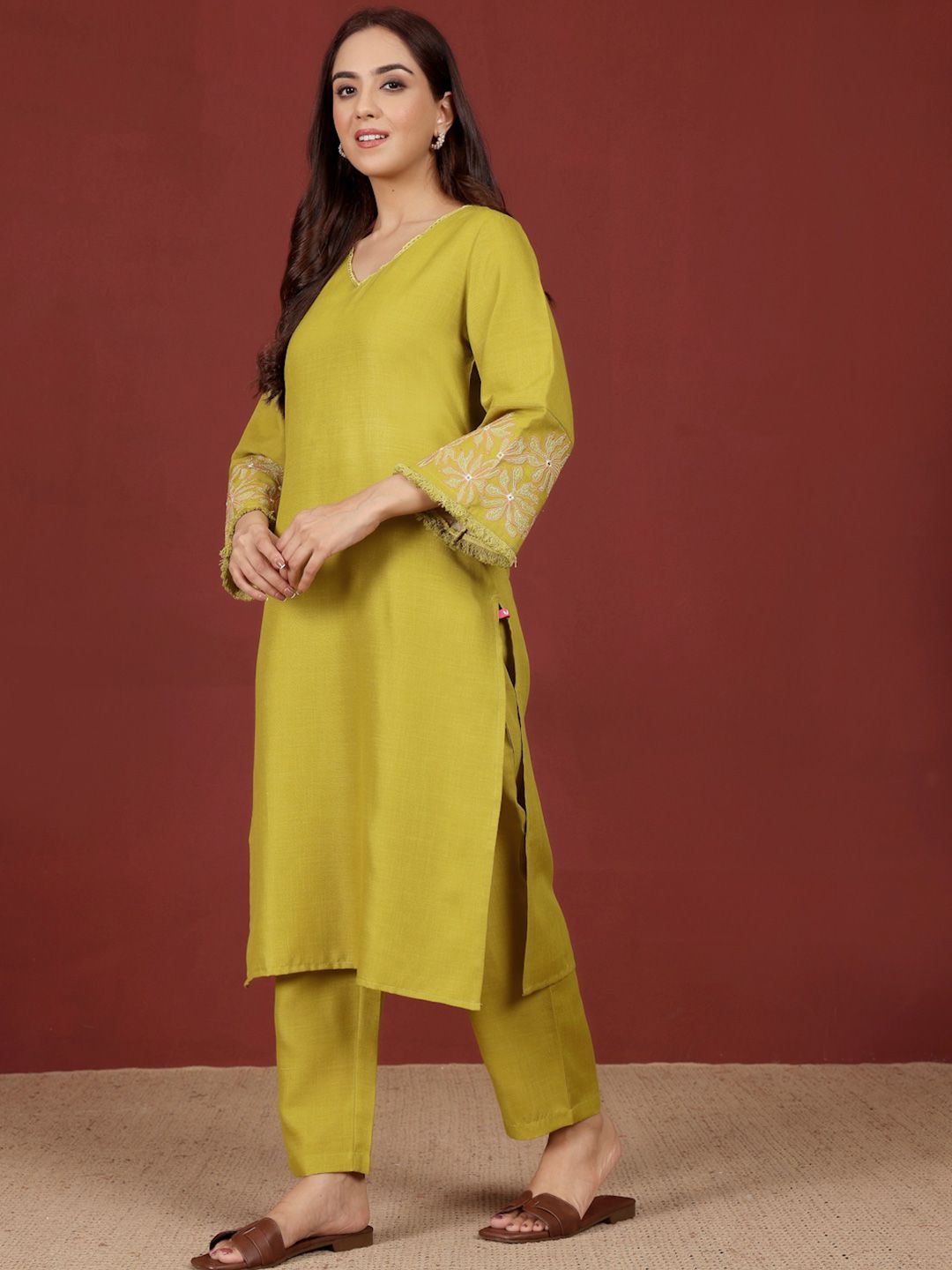 Lime Green Floral Embroidered V-Neck Thread Work Straight Kurta With Trousers