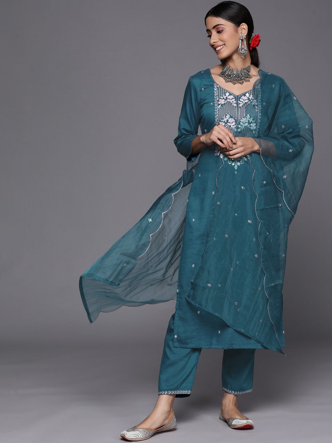 Dhiyona VA Women'sEthnic Zari Embroidered Sequence Embellished Kurta with Trouser & Dupatta