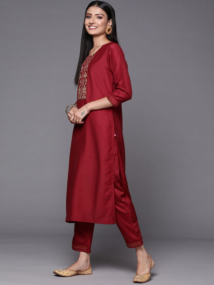 Dhiyona VA Women's Maroon & Beige Floral Embroidered Thread Work Kurta with Trousers & Dupatta
