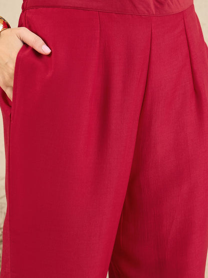 Dhiyona IE Mandarin Collar Thread Work Straight Kurta with Trousers