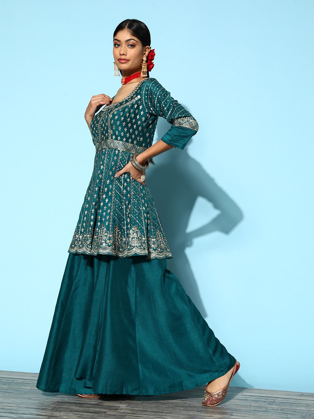 Dhiyona LL Women Ethnic Motifs Pure Silk Hyper Texture Kurta Set