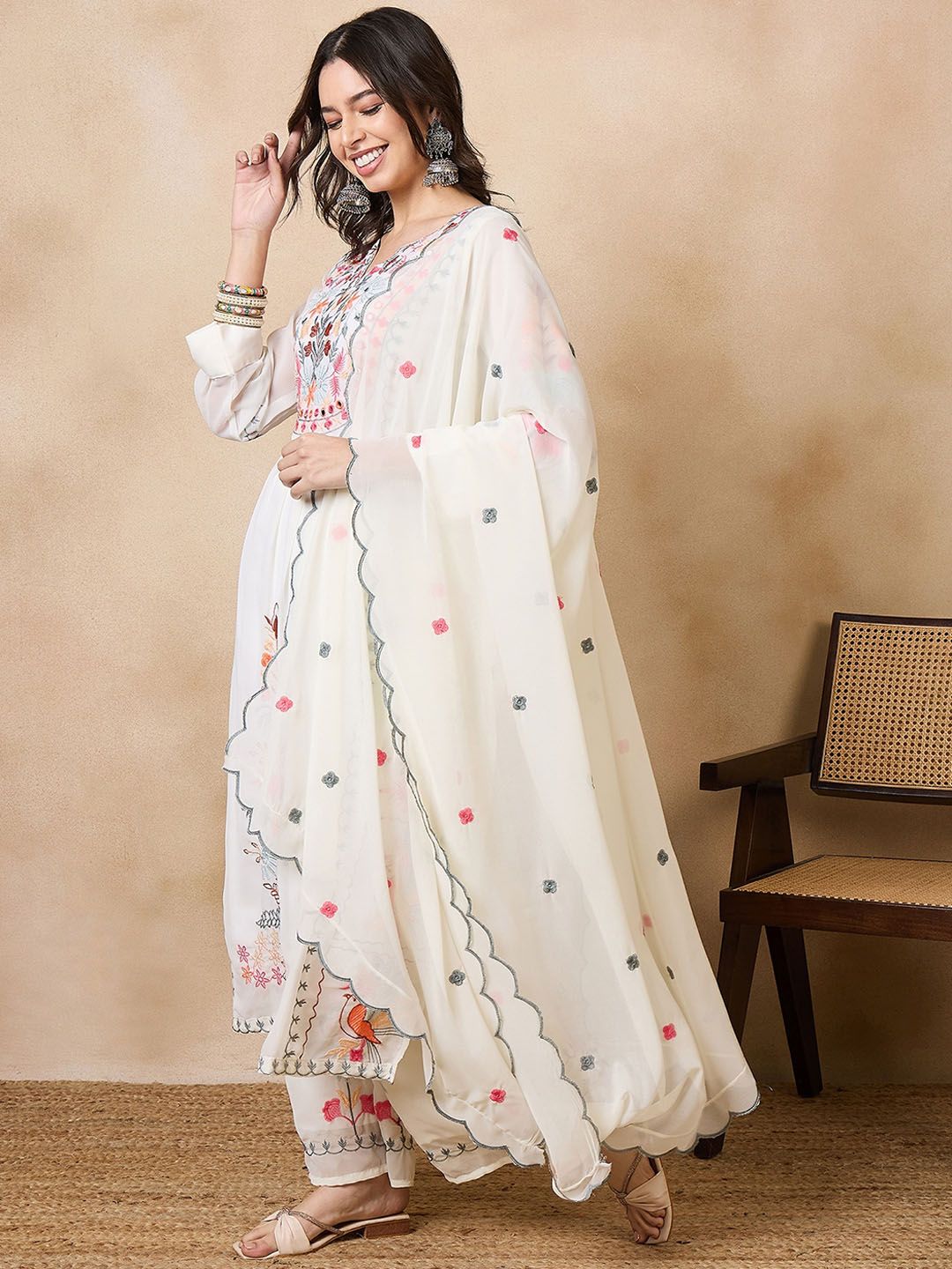 Dhiyona KL Floral Embroidered Georgette Kurta with Palazzos & With Dupatta
