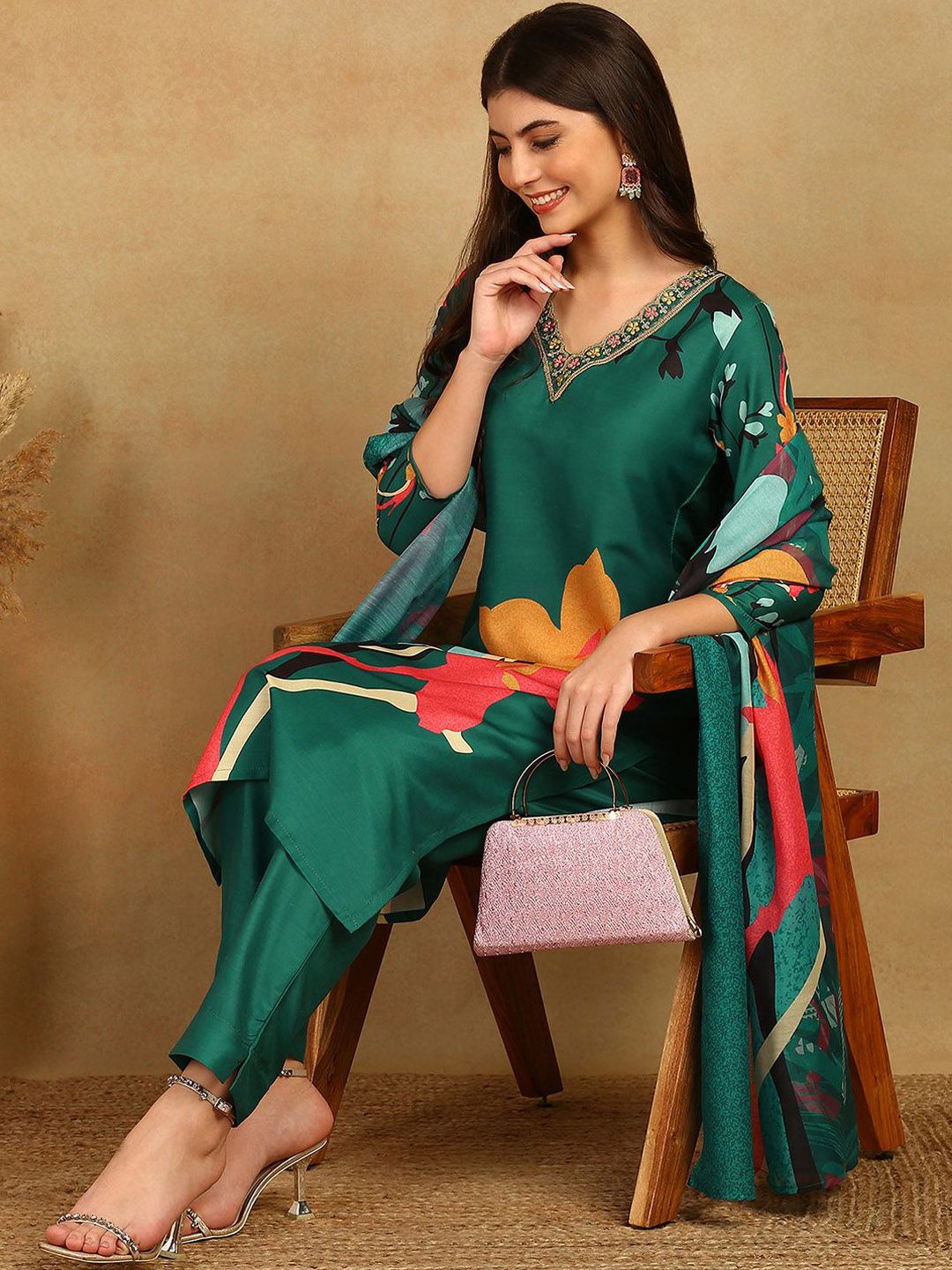 Dhiyona KL Floral Printed V-Neck Beads and Stones Kurta with Trousers & Dupatta