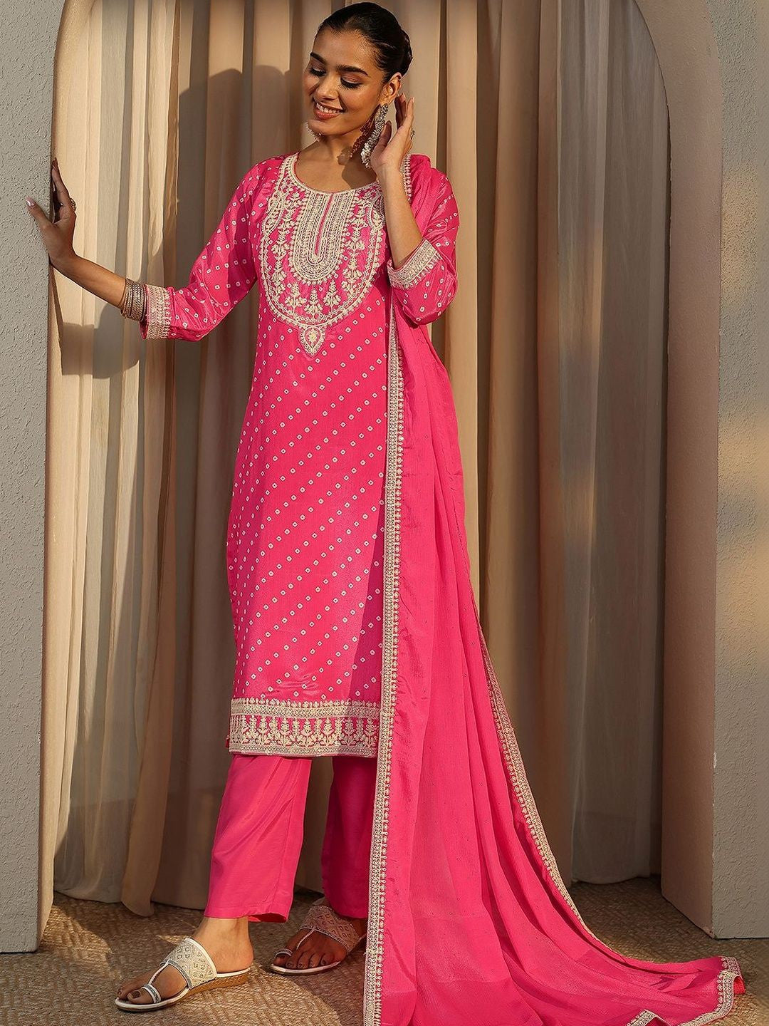 Women Ethnic Motifs Printed Regular Thread Work Kurta with Trousers & With Dupatta