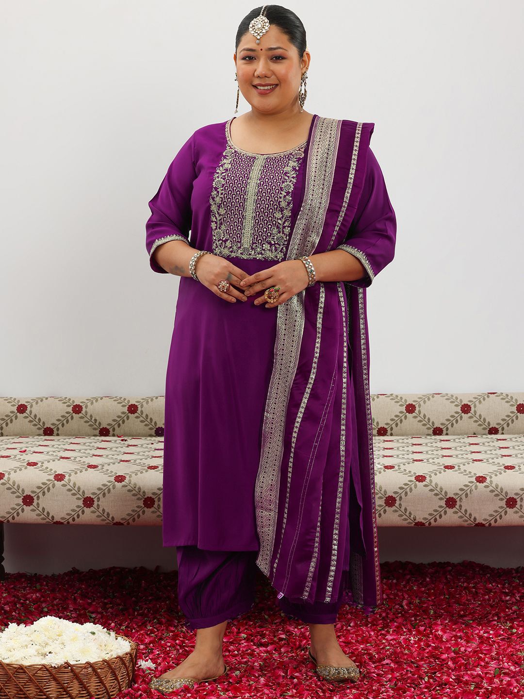 Dhiyona Women's Plus Size Floral Yoke Design Round Neck Kurta & Salwar With Dupatta