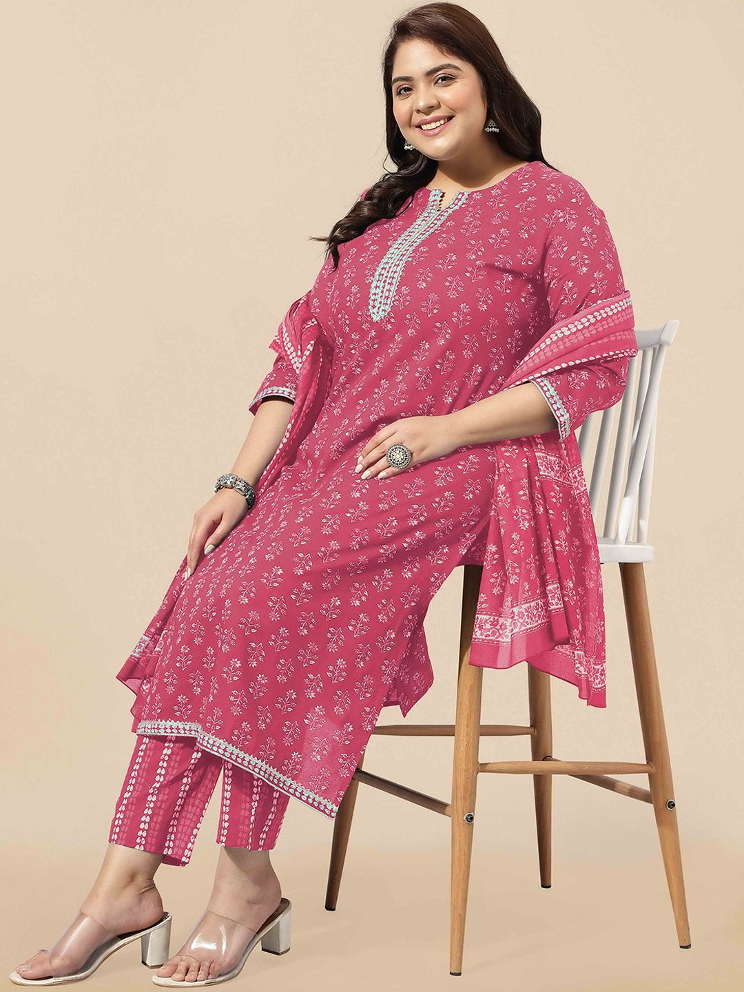 Dhiyona KL PLus Size Floral Printed Regular Gotta Patti Pure Cotton Kurta Set & Dupatta