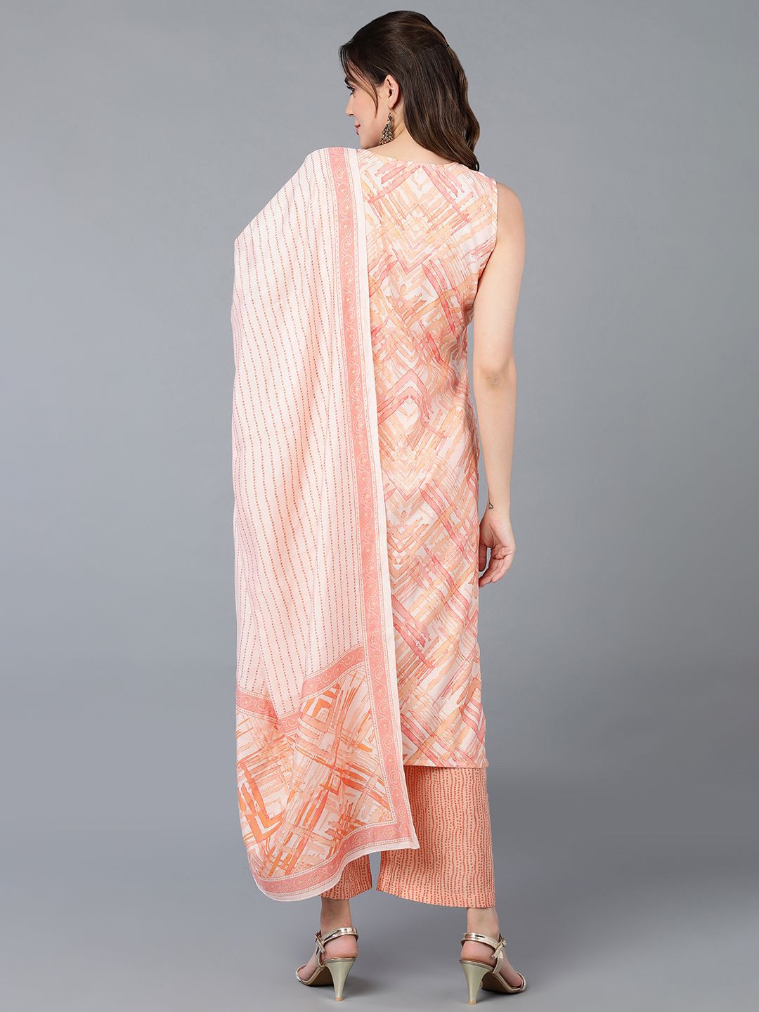 Dhiyona KL Printed V-Neck Regular Kurta with Palazzos & Dupatta