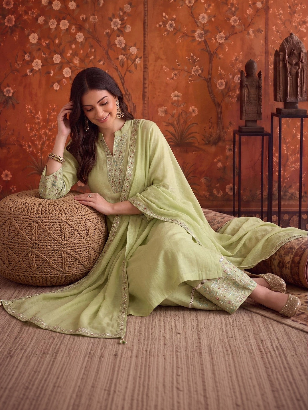 Embroidered Mandarin Collar Kurta & Trousers With Dupatta
