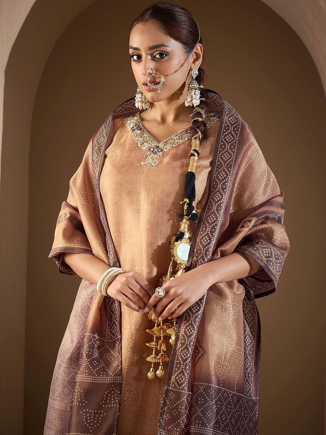 Dhiyona IE Women Bandhani Printed Regular Sequinned Kurta with Trousers & With Dupatta