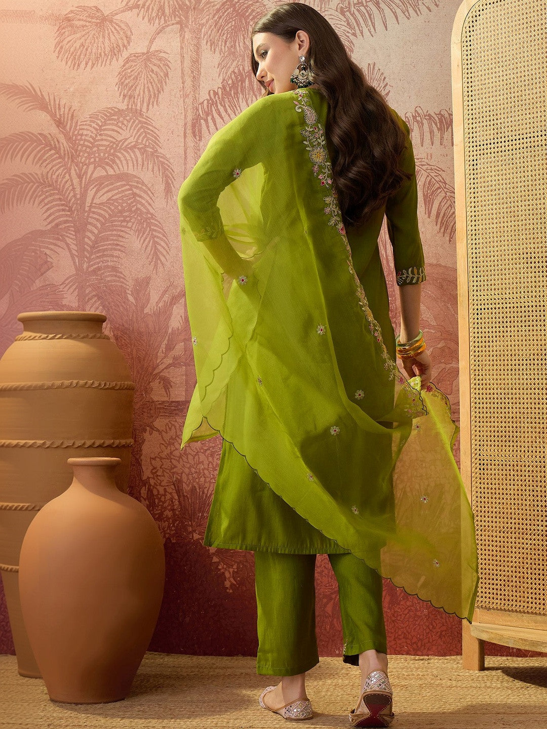 Embroidered Round Neck Kurta & Trousers Kurta Set