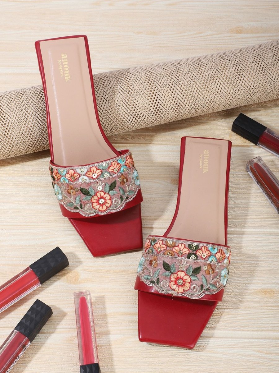 Dhiyona AK Red & Green Ethnic Embroidered Open Toe Flats