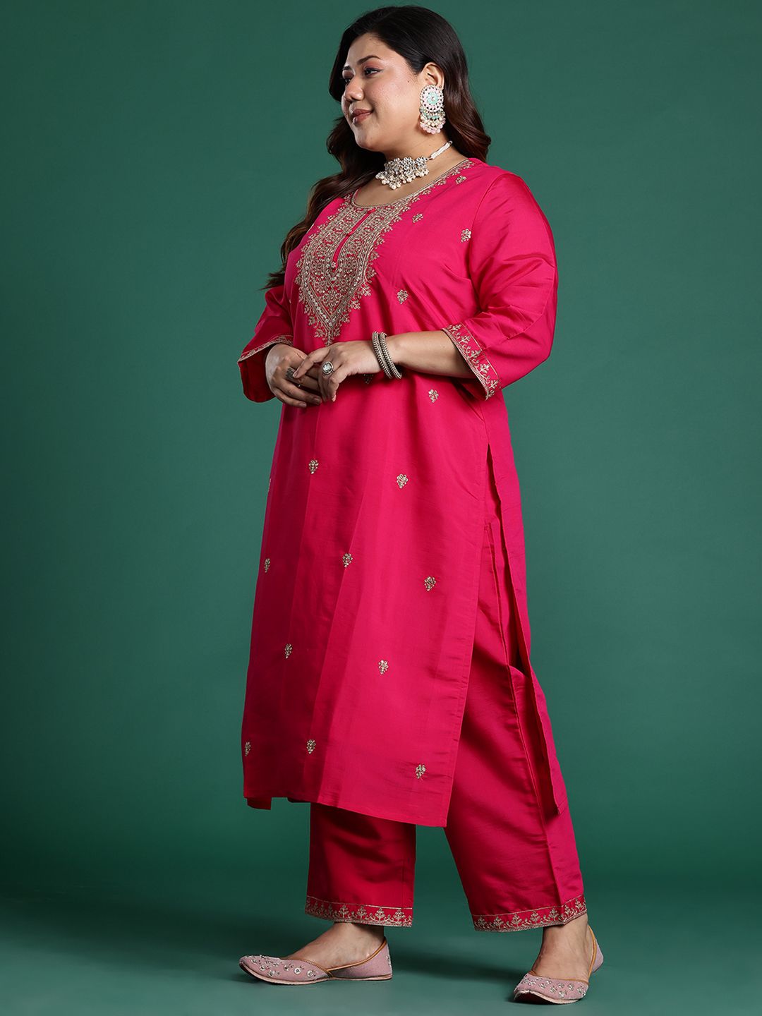 Dhiyona Women's Plus Size Ethnic Motifs Embroidered Sequinned Kurta with Trousers & With Dupatta