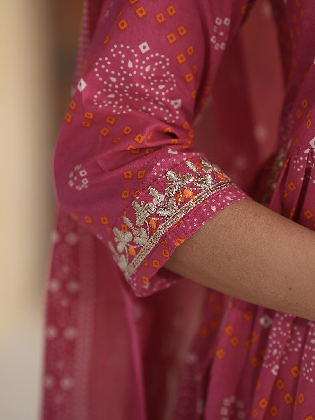 Dhiyona KL Ethnic Motifs Embroidered Thread Work Empire Pure Cotton Kurta Trousers & Dupatta
