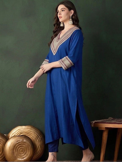 Women Ethnic Motifs Embroidered Regular Thread Work Kurta with Trousers
