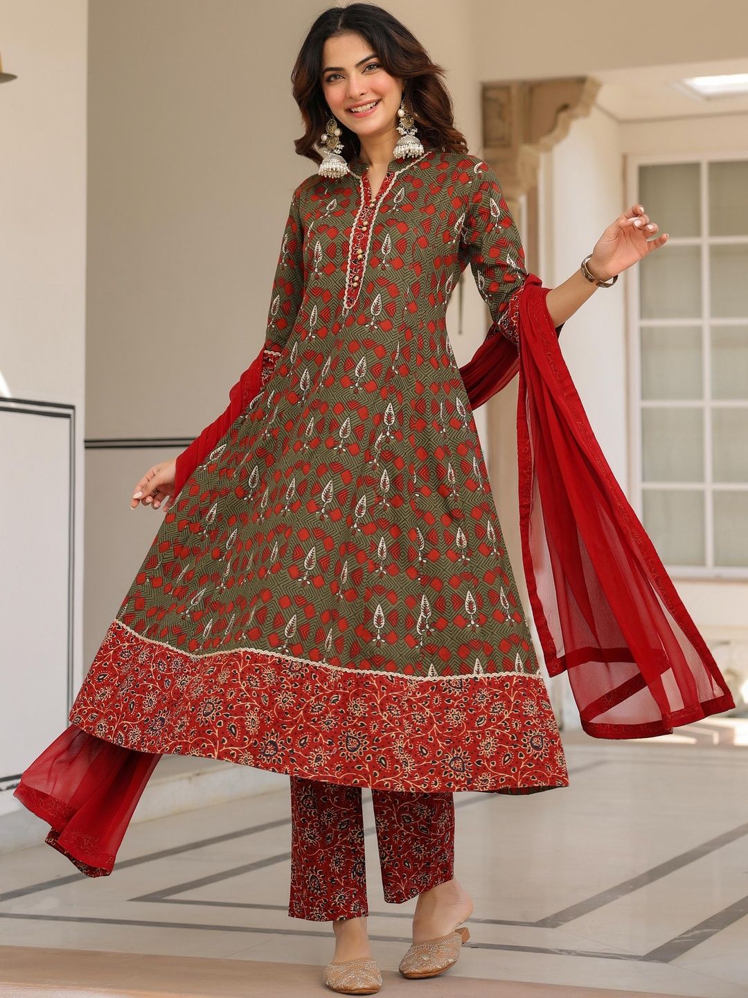 Dhiyona RR Women's Ethnic Motifs Printed Regular Pure Cotton Kurta with Trousers & With Dupatta