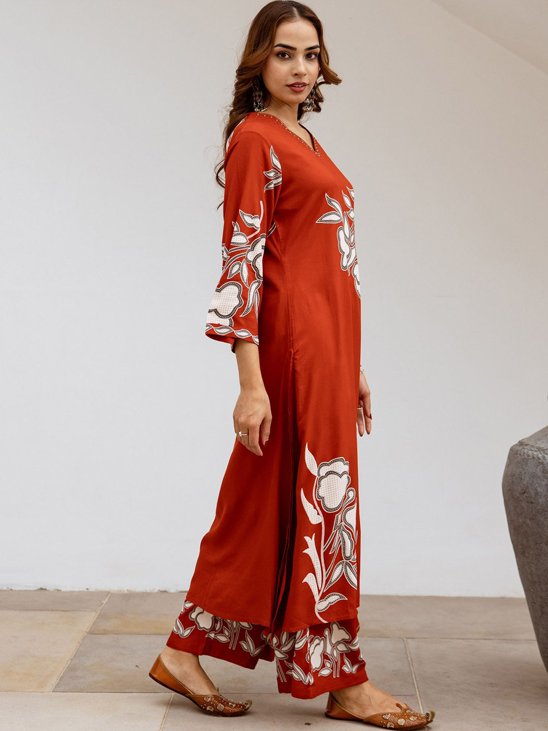 Women Floral Printed Kurta with Palazzo