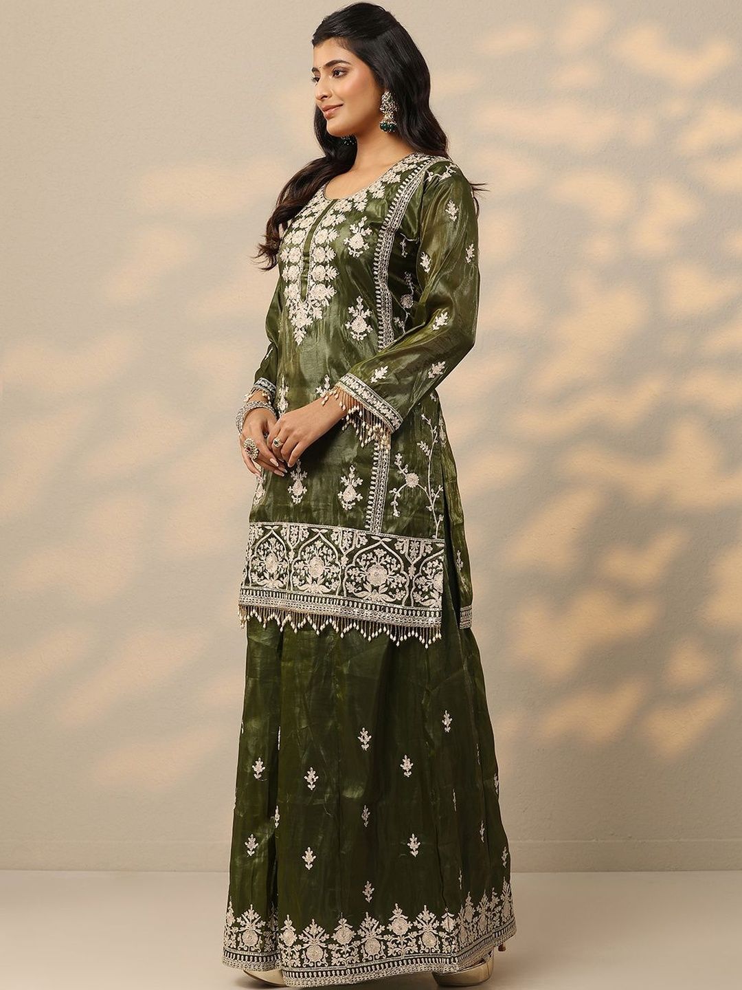 Dhiyona LL Women Ethnic Motifs Embroidered Regular Thread Work Kurta with Sharara & Dupatta