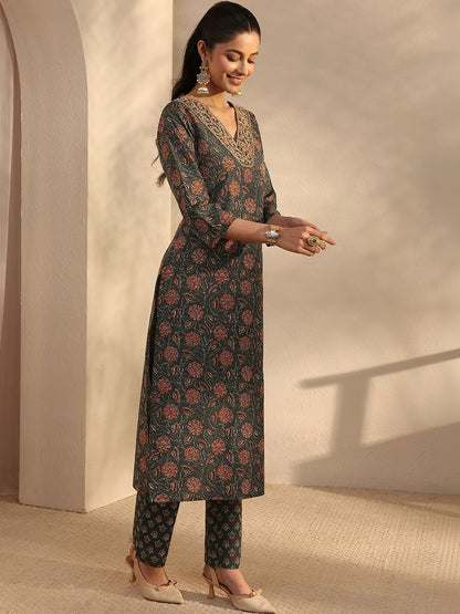 Women Floral Printed Regular Thread Work Kurta with Trousers & With Dupatta