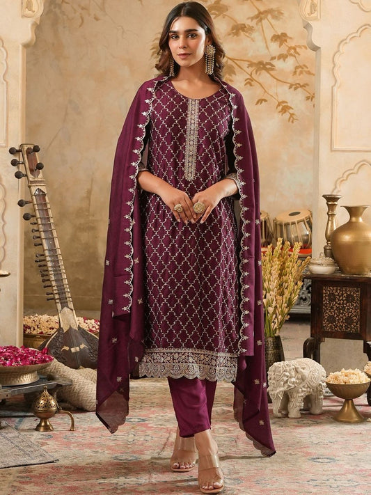 Women Geometric Embroidered Kurta with Trousers & Dupatta