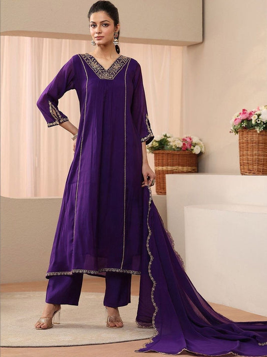 Women Panelled Kurta with Trousers & With Dupatta