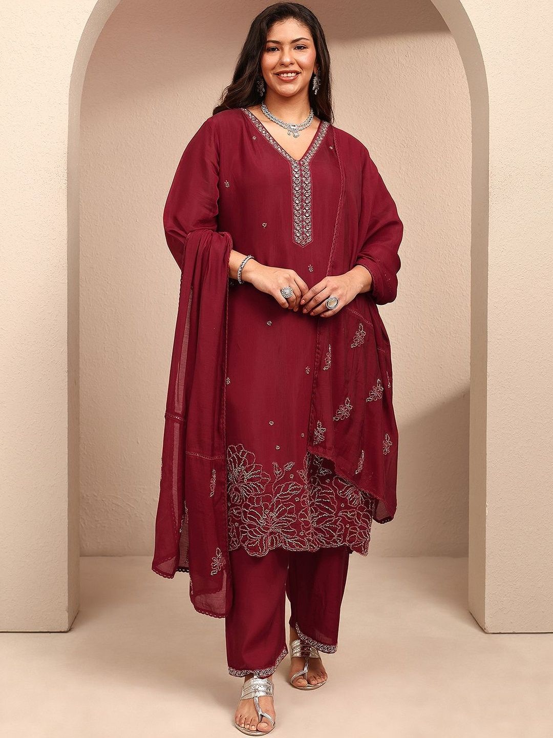 Dhiyona Women's Ethnic Motifs Embroidered Thread Work Kurta with Trousers & Dupatta