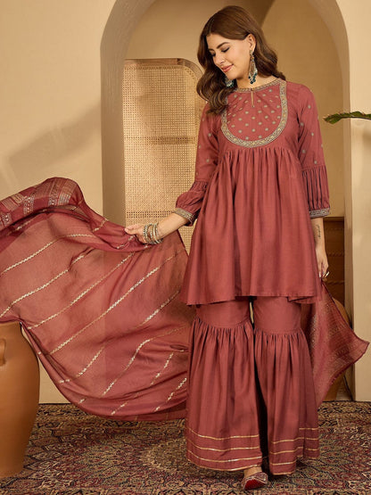 Women Maroon Embroidered Kurta Sets With Dupatta