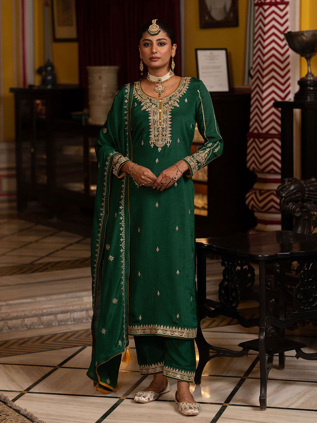 Dhiyona CH Floral Embroidered Sequinned Straight Kurta With Trousers & Dupatta