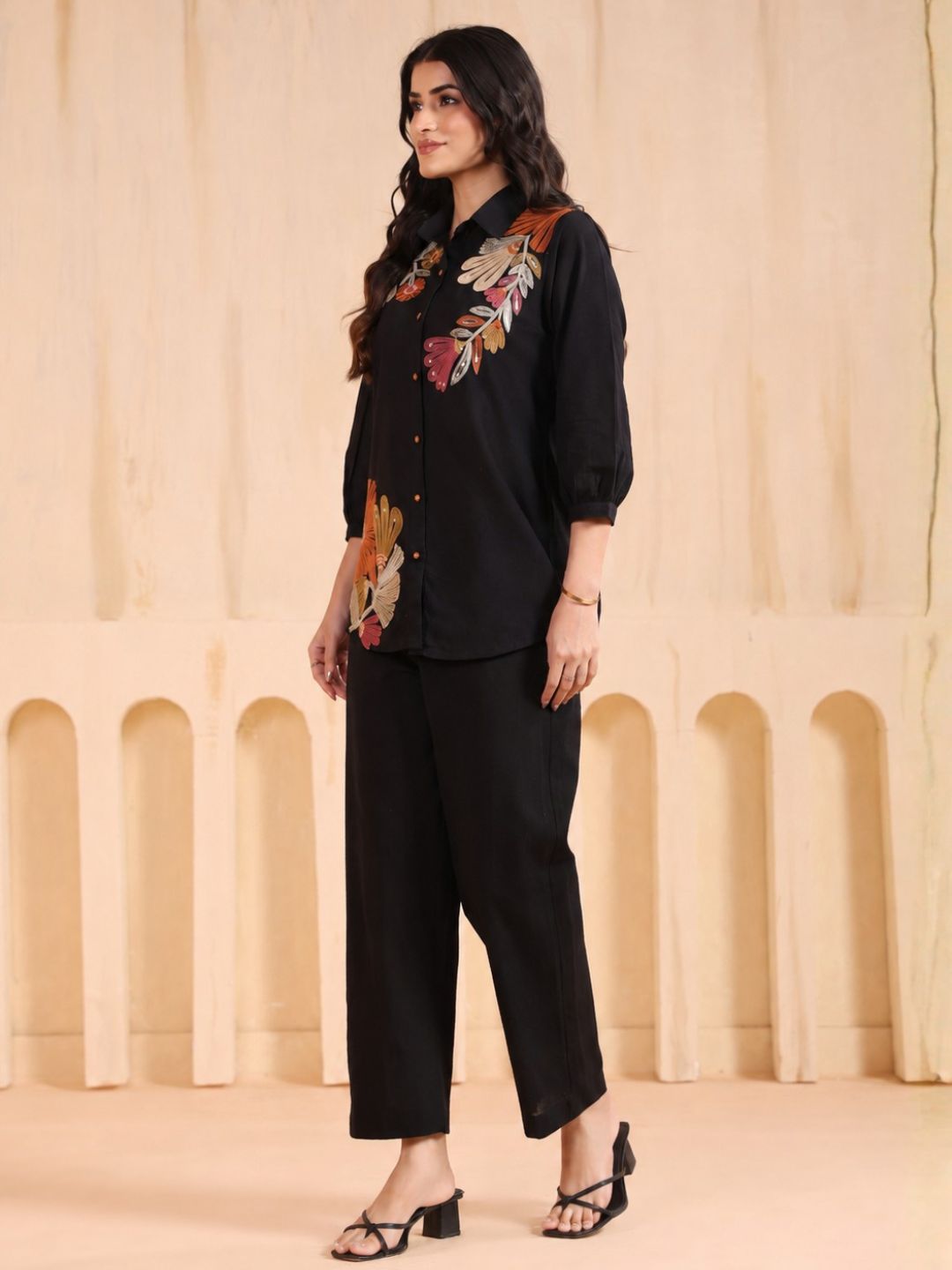 Viyona Onyx Floral Embroidered Co-ord Set
