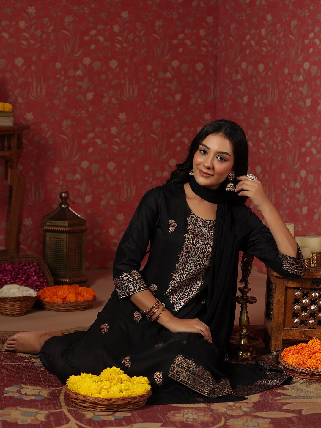 Dhiyona IS Women's Black Ethnic Motifs Printed Straight Kurta & Trouser With Dupatta