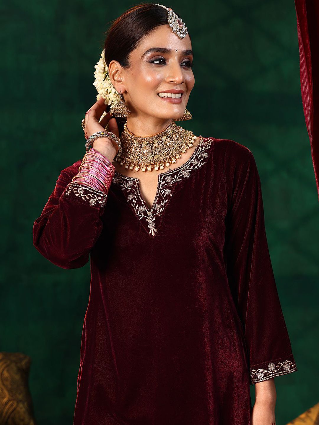 Dhiyona LL Women Solid Embroidered Kurta with Palazzo & Dupatta