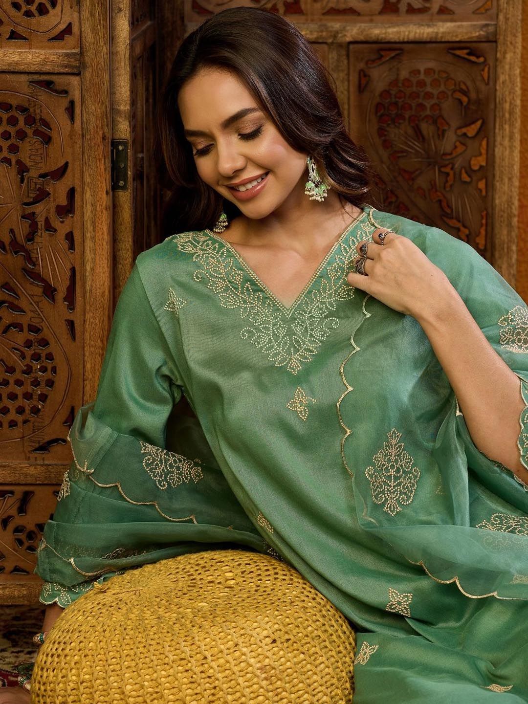 Dhiyona KL Ethnic Motifs Embroidered Regular Thread Work Kurta with Palazzos & Dupatta