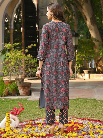 Dhiyona KL Geometric Printed Notch Neck Gotta Patti Straight Kurta With Trousers & Dupatta