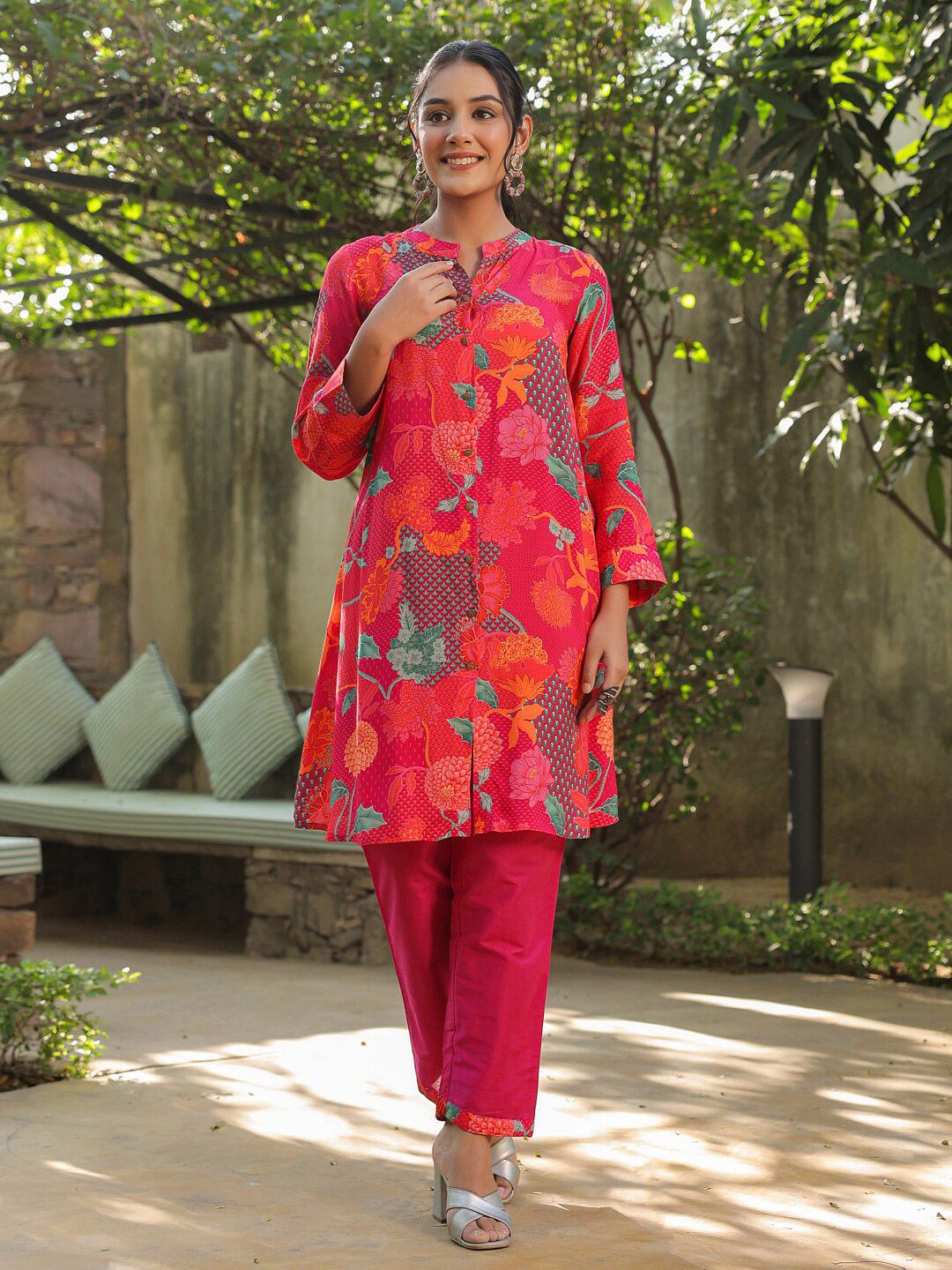 Dhiyona RR Women's Floral Printed Mandarin Collar A-Line Kurta With Trouser