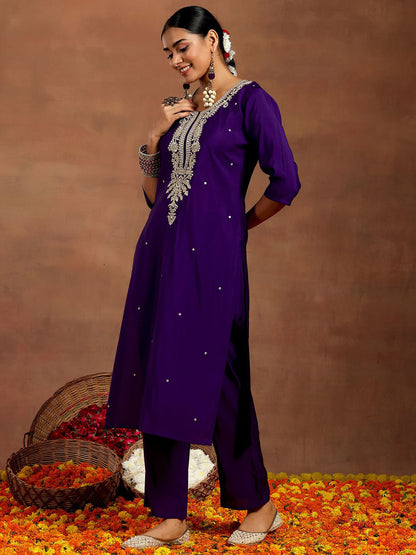 Women Paisley Embroidered Regular Kurta with Trousers & With Dupatta