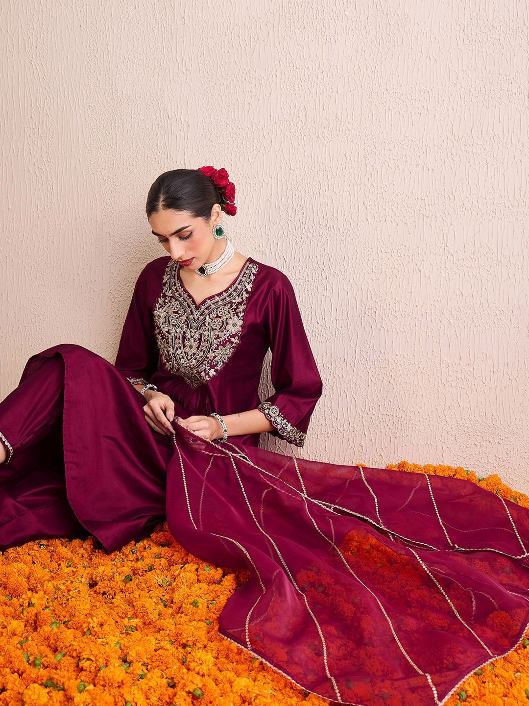 Dhiyona IE Women Floral Embroidered Pleated Thread Work Liva Kurta with Palazzos & With Dupatta