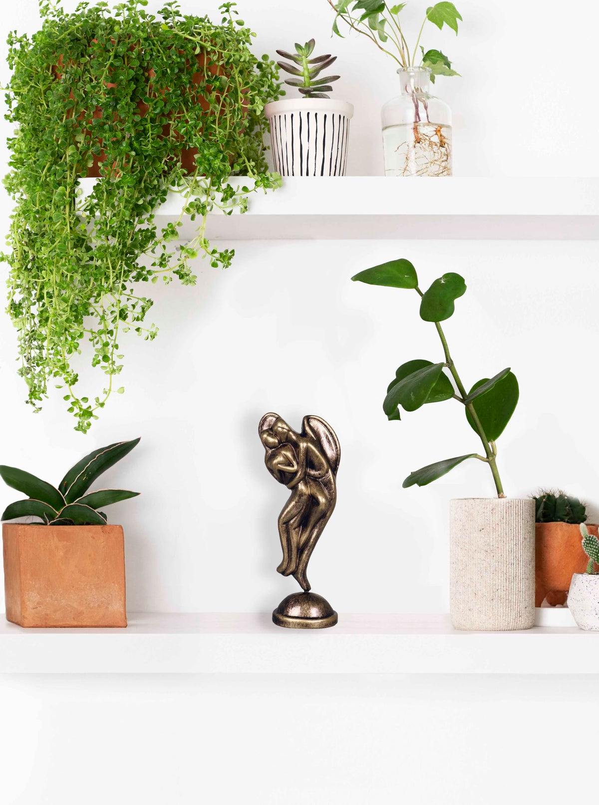 Niharika Collections Handmade Clay Terracotta Abstract Sculpture Love Angels Couple Idol for Gifts and Décor (Metallic Golden)