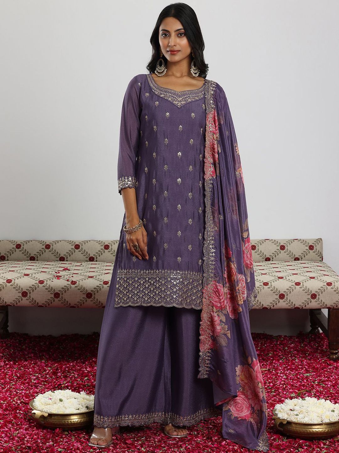 Dhiyona LL Women Floral Embroidered Regular Kurta with Palazzos & With Dupatta