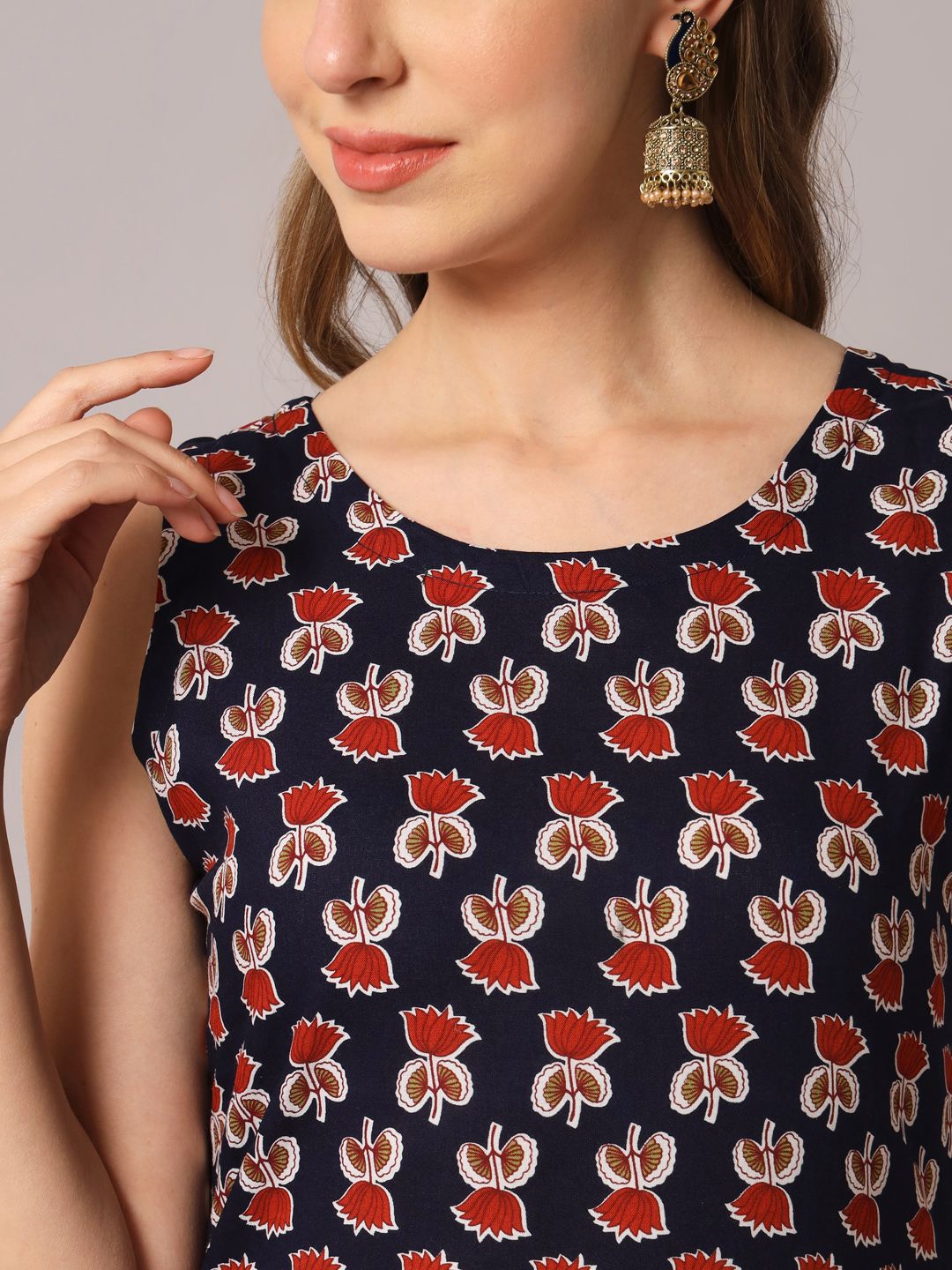 Dhiyona KL Floral Printed Round Neck Gotta Patti Straight Kurta With Trousers & Dupatta