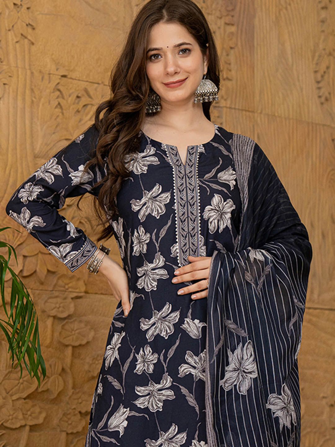 Dhiyona KL Floral Printed Gotta Patti Straight Kurta With Trouser & Dupatta