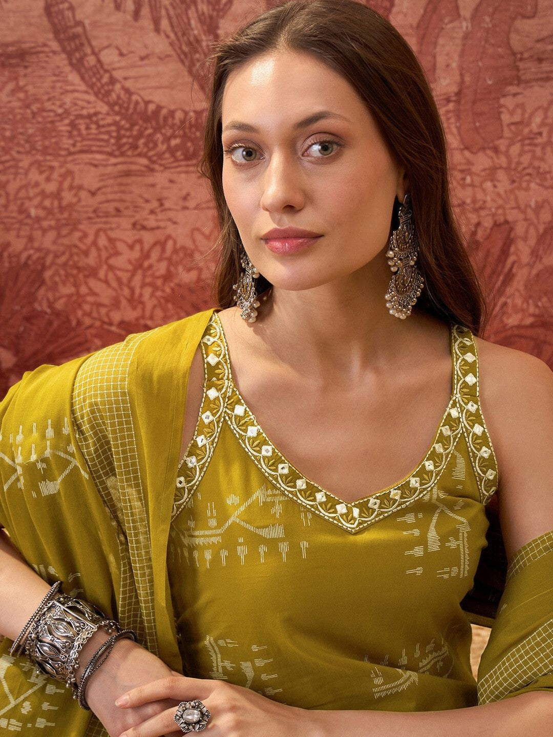 Printed V-Neck Kurta & Trousers With Dupatta