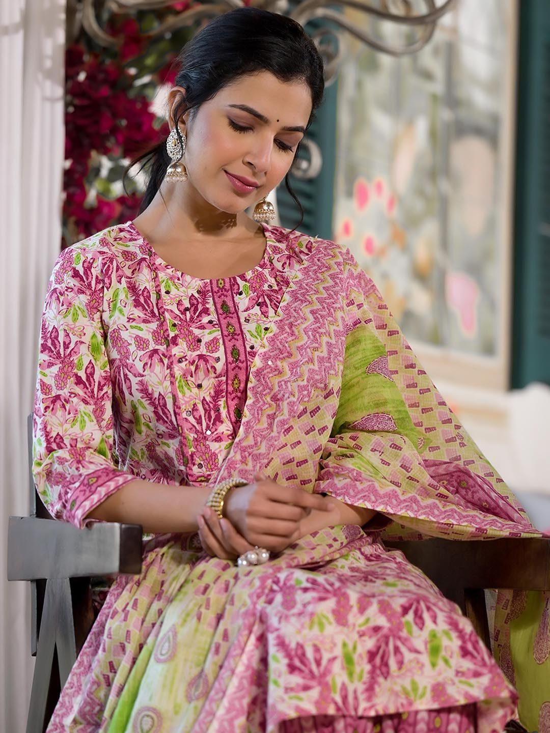 Dhiyona KL Floral Printed Regular Mirror Work Pure Cotton Kurta ,Trousers & Dupatta