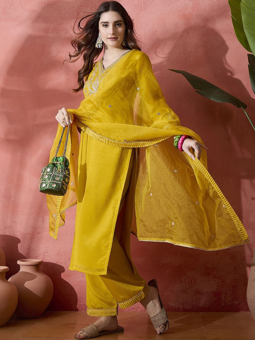 Dhiyona SN Women Floral Embroidered Regular Sequinned Kurta with Trousers & With Dupatta