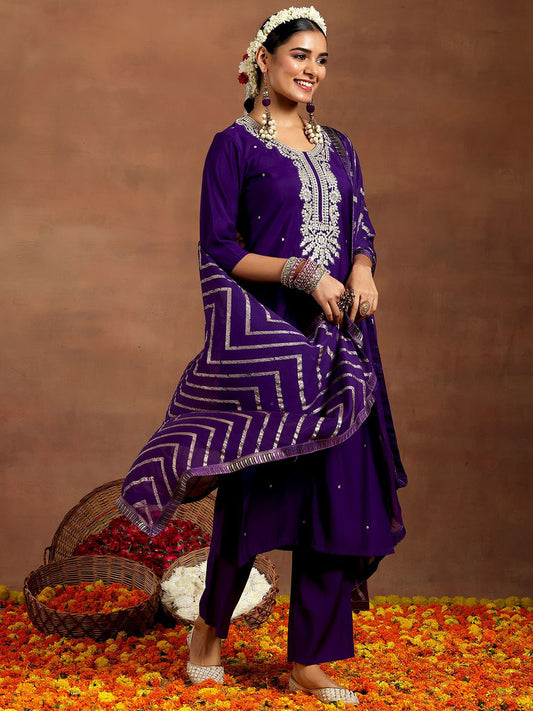 Women Paisley Embroidered Regular Kurta with Trousers & With Dupatta