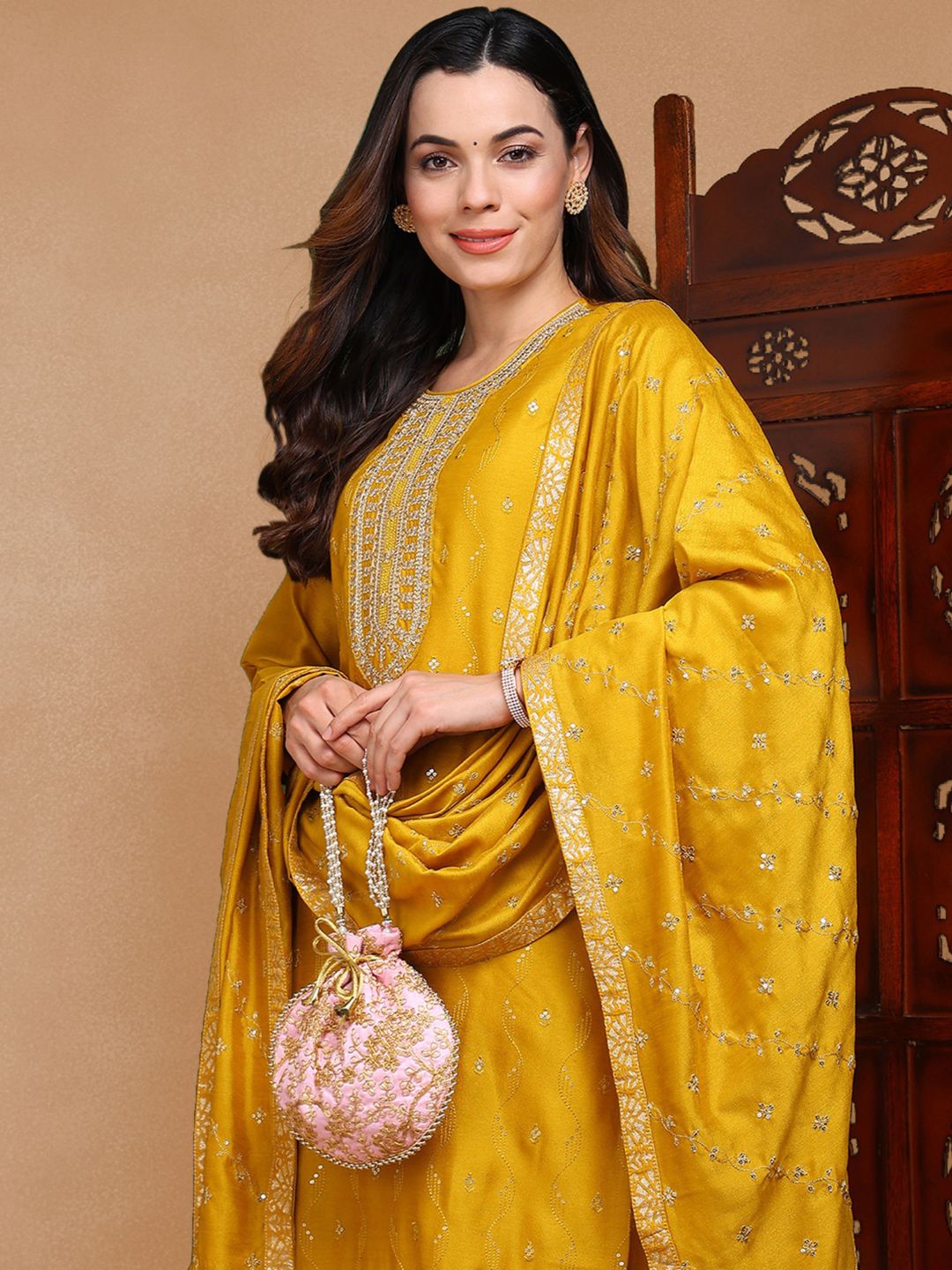 Dhiyona KL Ethnic Motifs Embroidered Sequinned Kurta With Palazzos & Dupatta