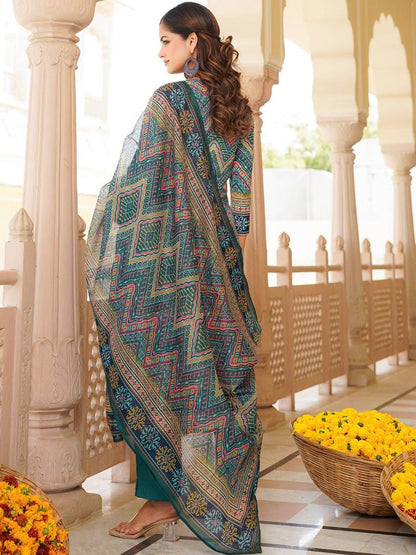 Dhiyona KL Women Floral Printed Regular Kurta with Trousers & With Dupatta