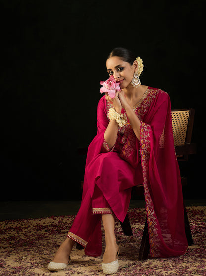 Notched Neck Ethnic Embroidered Sequinned Liva Kurta with Trouser & Dupatta