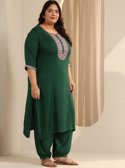 Dhiyona Women's Plus Size Embroidered Kurta with Salwar & Dupatta
