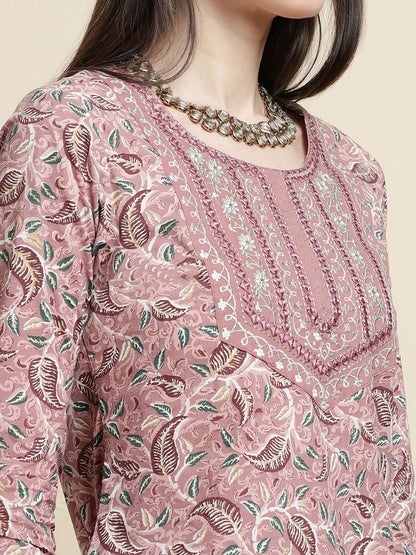 Floral Printed Pure Cotton Round Neck Kurta With Trousers & Dupatta