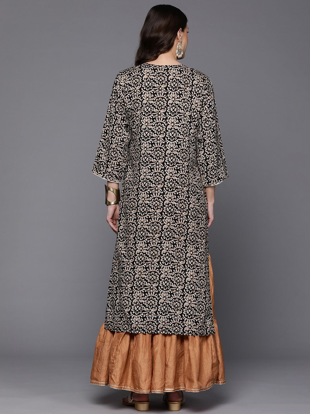 Dhiyona IE Floral Printed Sequinned Kurta